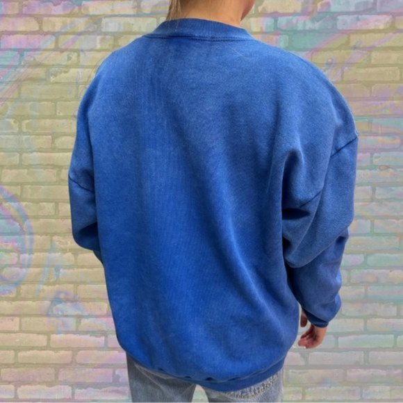 [SOLD] Vintage 80s Faded Disney Mickey Mouse Big Print Made in USA Crewneck - Picture 3 of 3